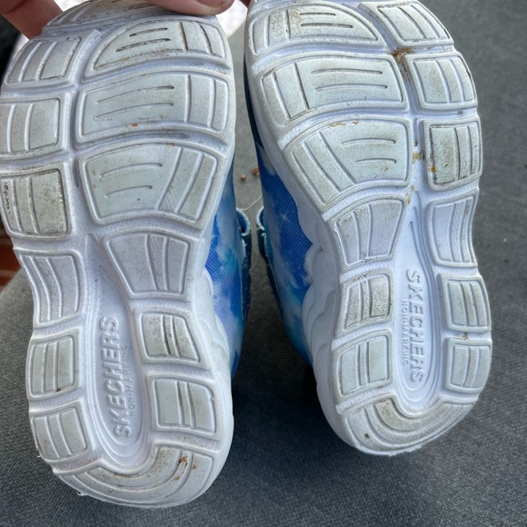 Sketchers Rainbow Racers with Light Up Rainbow - Picture 2 of 3